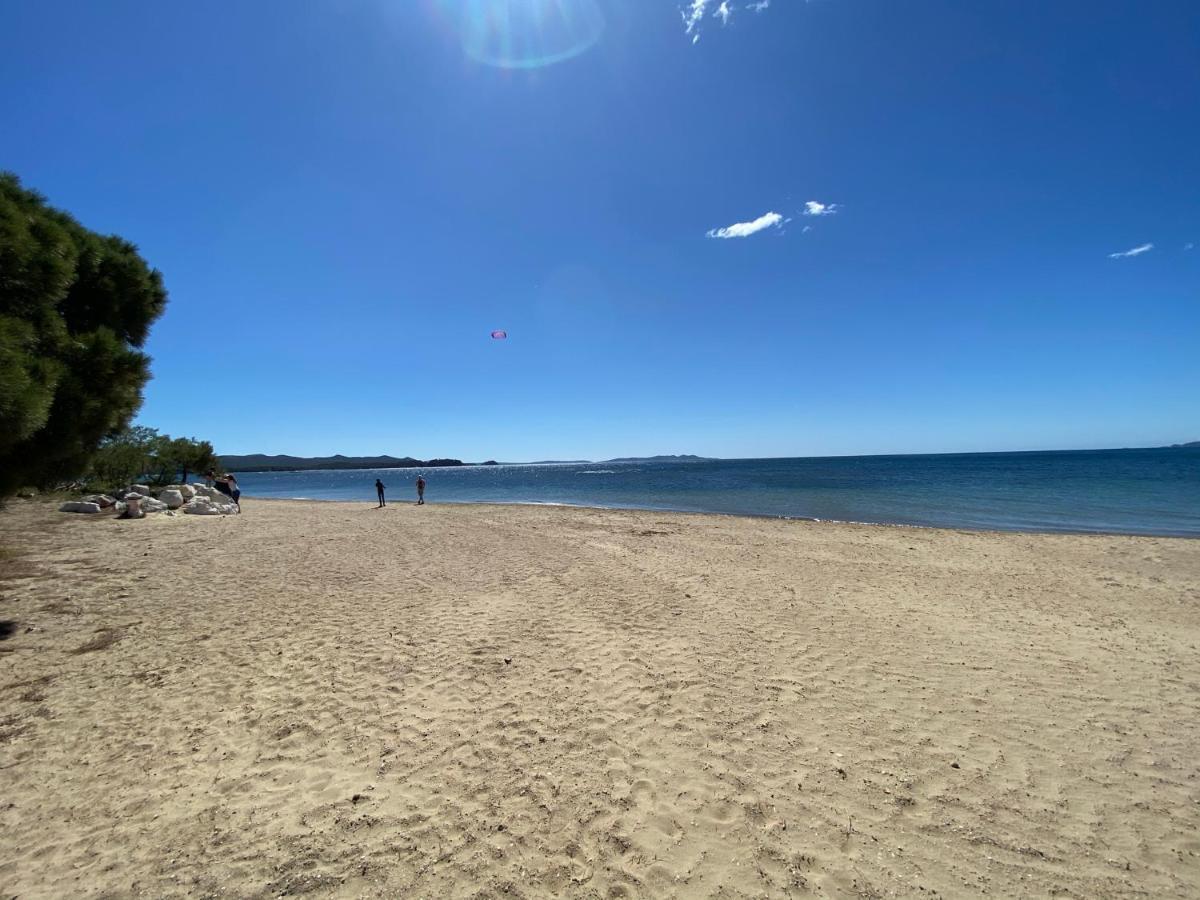 Les Locations Cinaureva « L'Argentiere » Lejlighed La Londe-les-Maures Eksteriør billede
